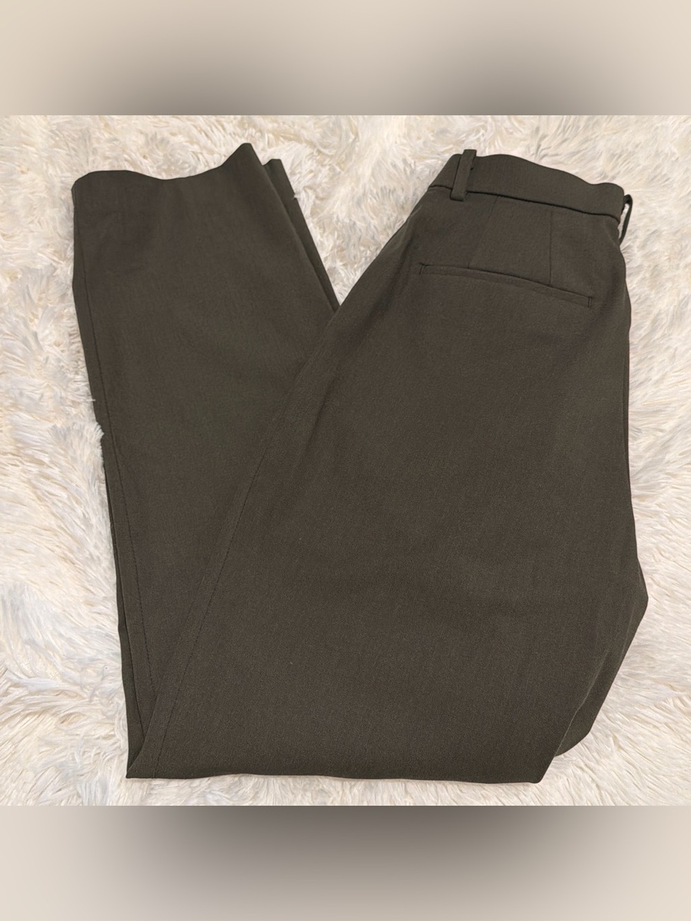 Uniqlo Women's Tailored Trousers in Dark Olive